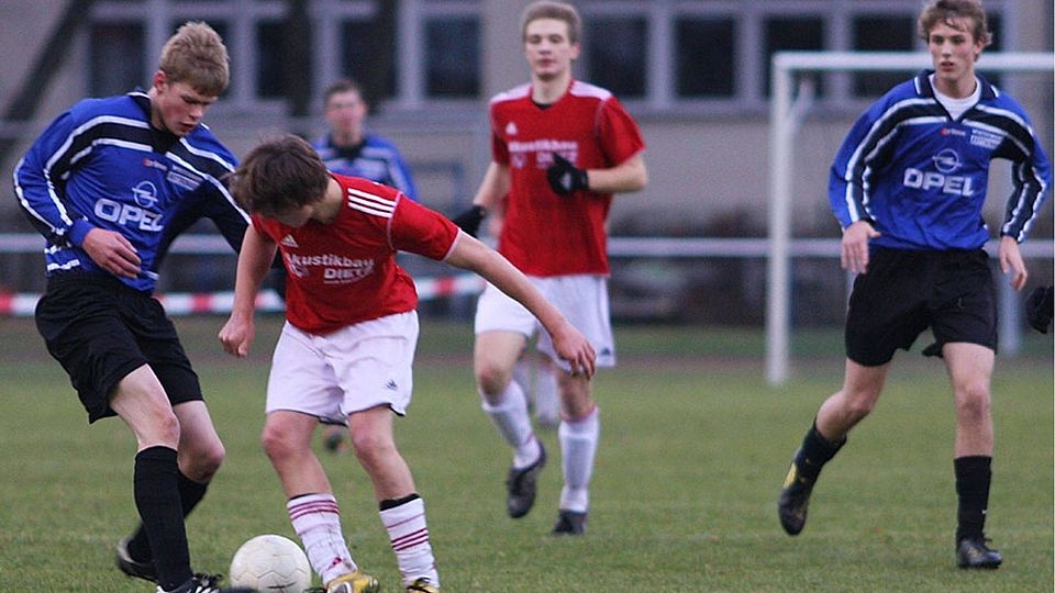 Stefan Jedwabny (links) gegen der Edertaler Aaron Simanski