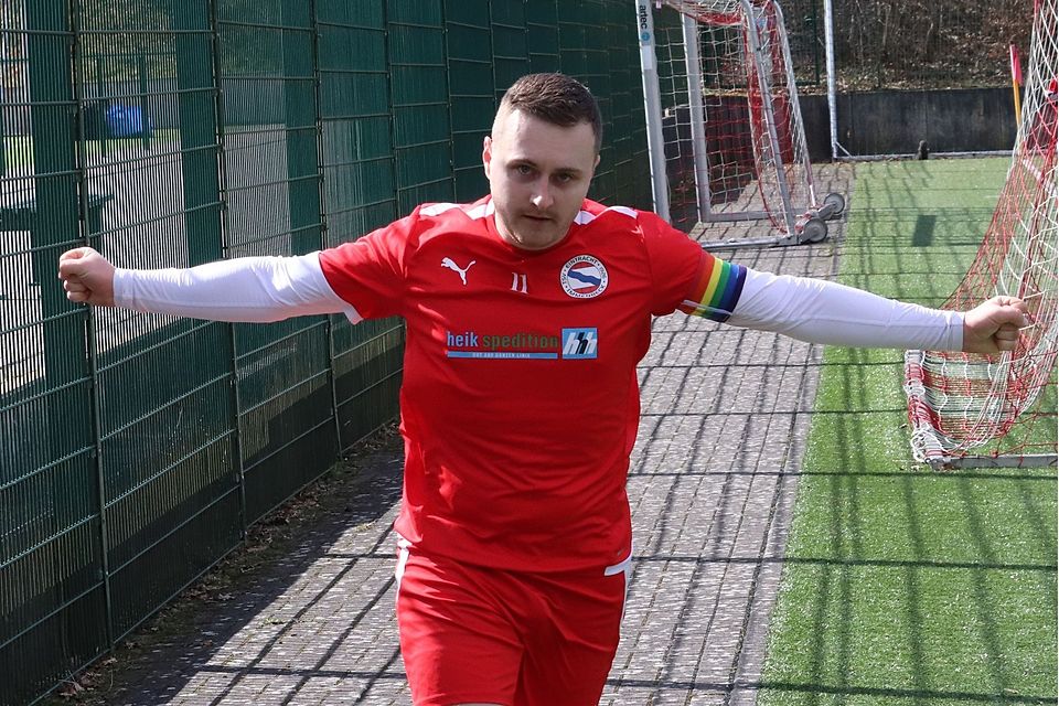 Da war die Welt noch in Ordnung. Leon Sobbe markiert das 2:1 und dreht jubelnd ab.