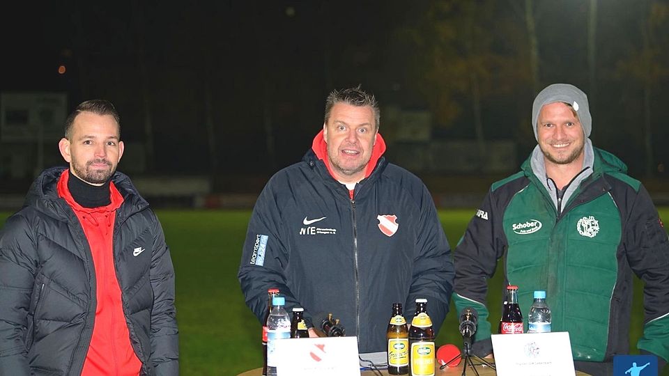 Mittendrin im Geschehen: Kai Hempel (re.) ist als Bayernliga-Coach gefragter Gesprächspartner nach Partien. 