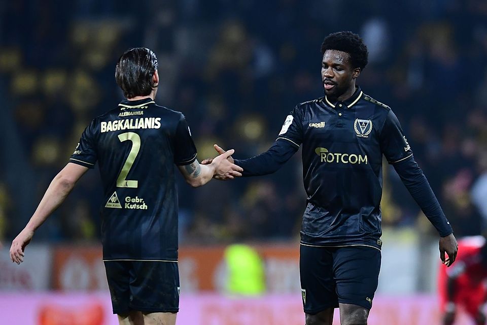 Gideon Jung (r.) spielt in Aachen. 