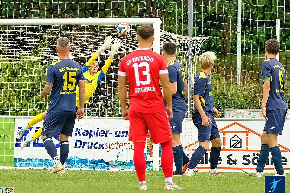 Der junge William Hartling (hier im Testspiel gegen Osterwieck) war gegen Union Mühlhausen ein bärenstarker Rückhalt für die Eintracht-Elf.