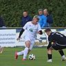 Christoph Haussmann (am Ball) vom Fußball-Kreisligisten TSV Altenstadt im Heimspiel gegen den TSV Landsberg II am 15. September 2024.