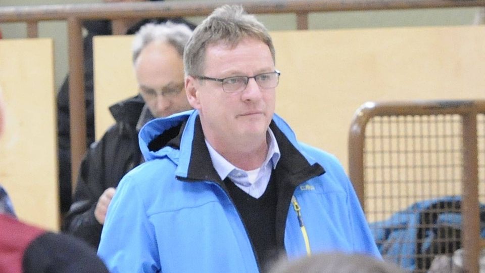 Schlömp und seine Kollegen bitten zur Rückrundenbesprechung. Foto: Björn Hasecke