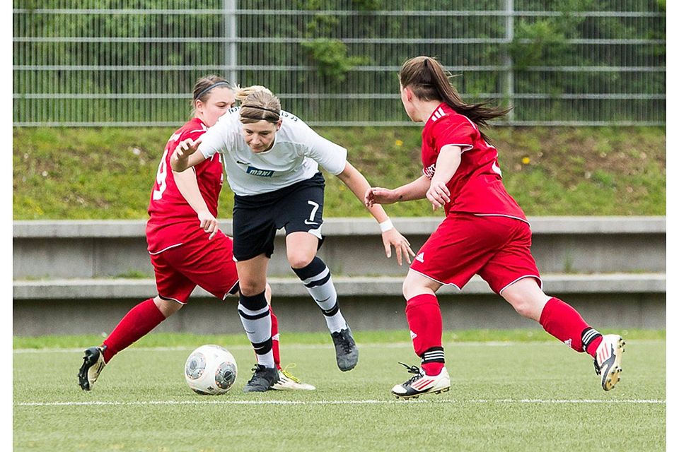 Die Damen des FC Karsbach konnten Stern München nicht stoppen. F: Riedel