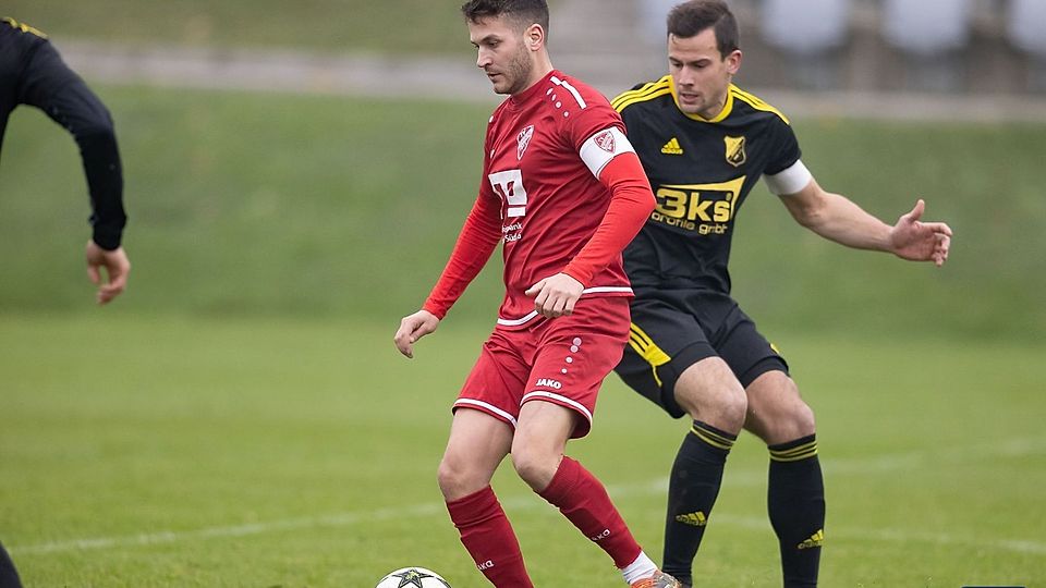 Johannes Grau (li.) wird den TV Schierling verlassen 