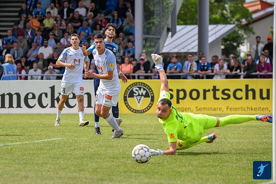 Gonsenheims Keeper Paul Simon hielt, was zu halten war. Gonsenheims Keeper Paul Simon hielt, was zu halten war.