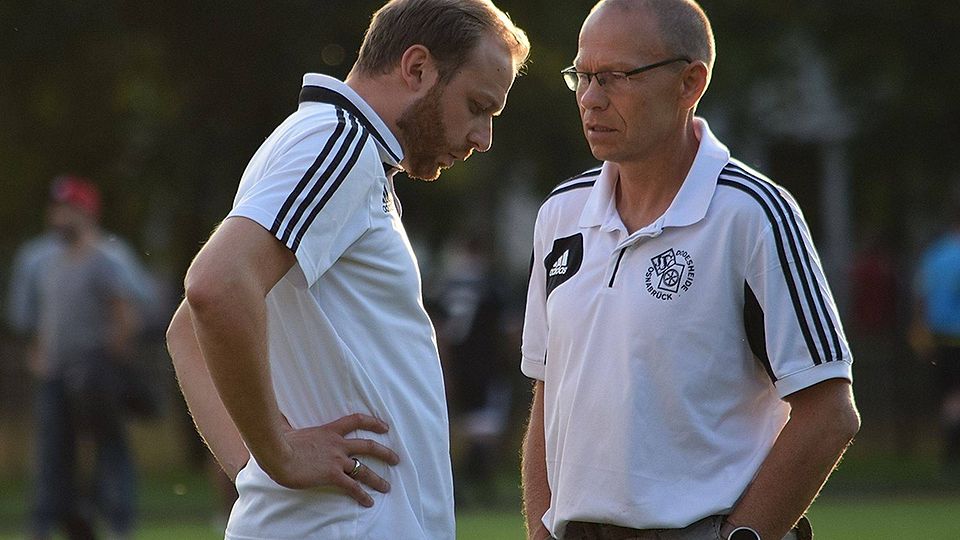 SSC-Coach Alexander Heinz (links) sieht sein Team in einer komfortablen Ausgangssituation.F: Nico-Andreas Paetzel
