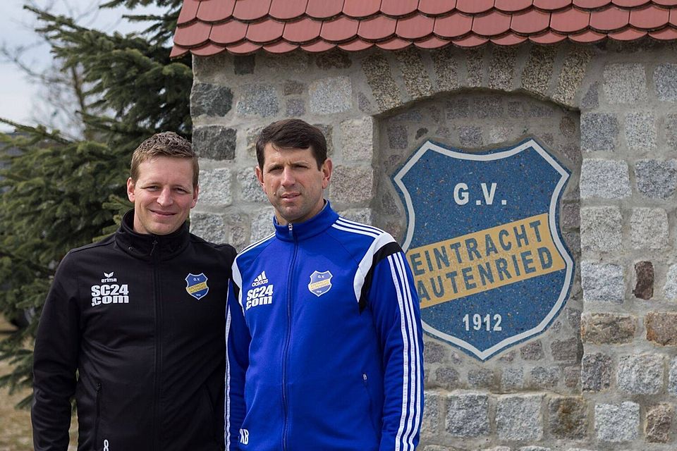 Xheladin Bylygbashi (rechts) bleibt der Eintracht erhalten.   Foto: Jan David Schütz