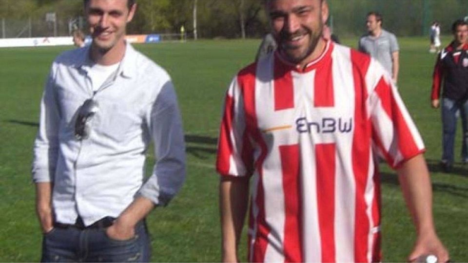 Mustafa Cevik (rechts) war nach seinem Treffer 15 Minuten vor Spielende sichtlich zufrieden