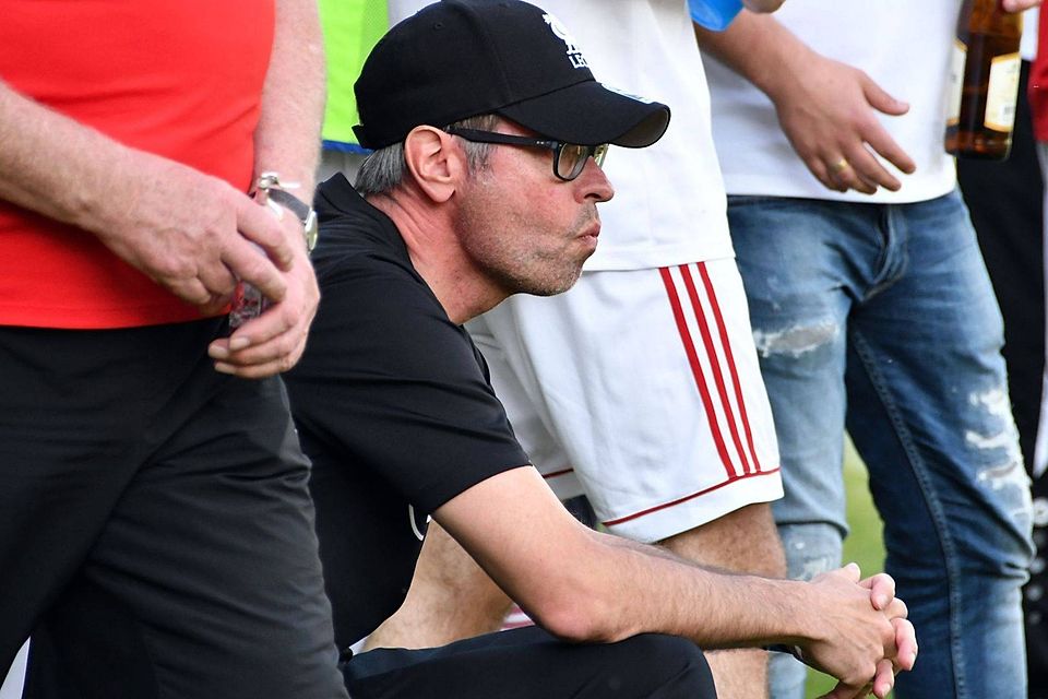 Die gesundheitlichen Probleme sind überwunden, ab sofort steht Trainer Karlheinz Pecher dem TSV Neusäß wieder zur Verfügung.