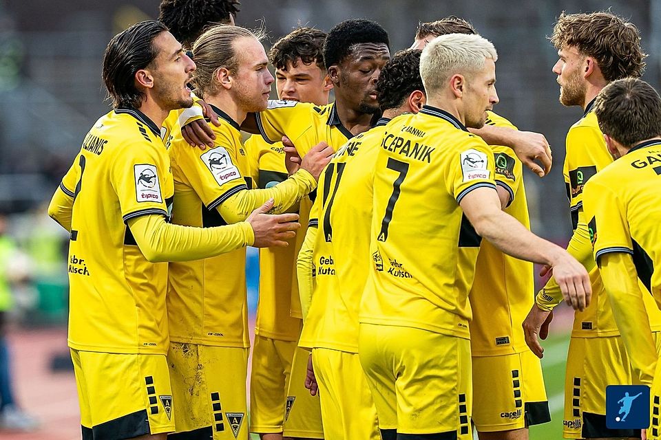 Alemannia Aachen darf wieder feiern. 