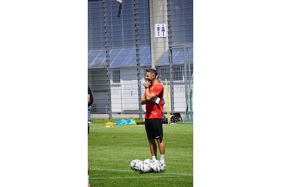 Co-Trainer Marc Endress rätselt: Was ist mit dieser Mannschaft heuer drin? Wer kommt noch? Diese Fragen werden erst in den kommenden Wochen entschieden. Co-Trainer Marc Endress rätselt: Was ist mit dieser Mannschaft heuer drin? Wer kommt noch? Diese Fragen werden erst in den kommenden Wochen entschieden.