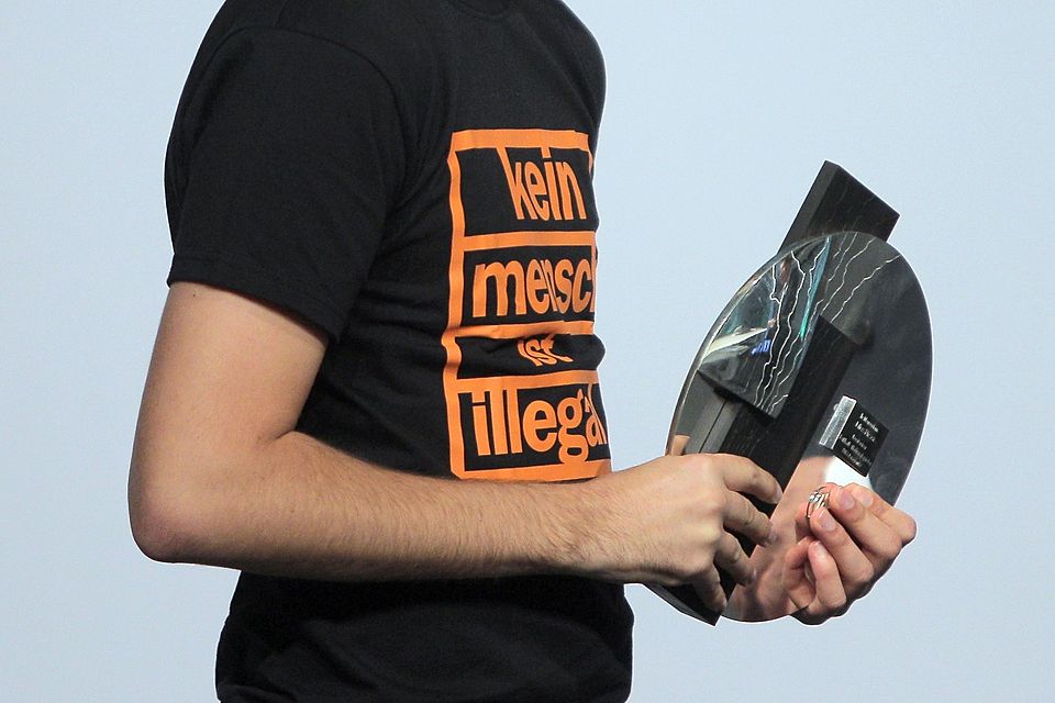 Verleihung Julius-Hirsch-Preis: Simon Müller von der Fan-Vereinigung „Schickeria“ nahm die Auszeichnung 2014 entgegen.