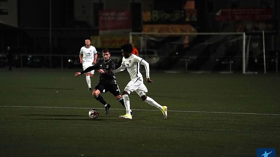 Der SV Gimbsheim besiegt den FC Bienwald Kandel mit 2:1.