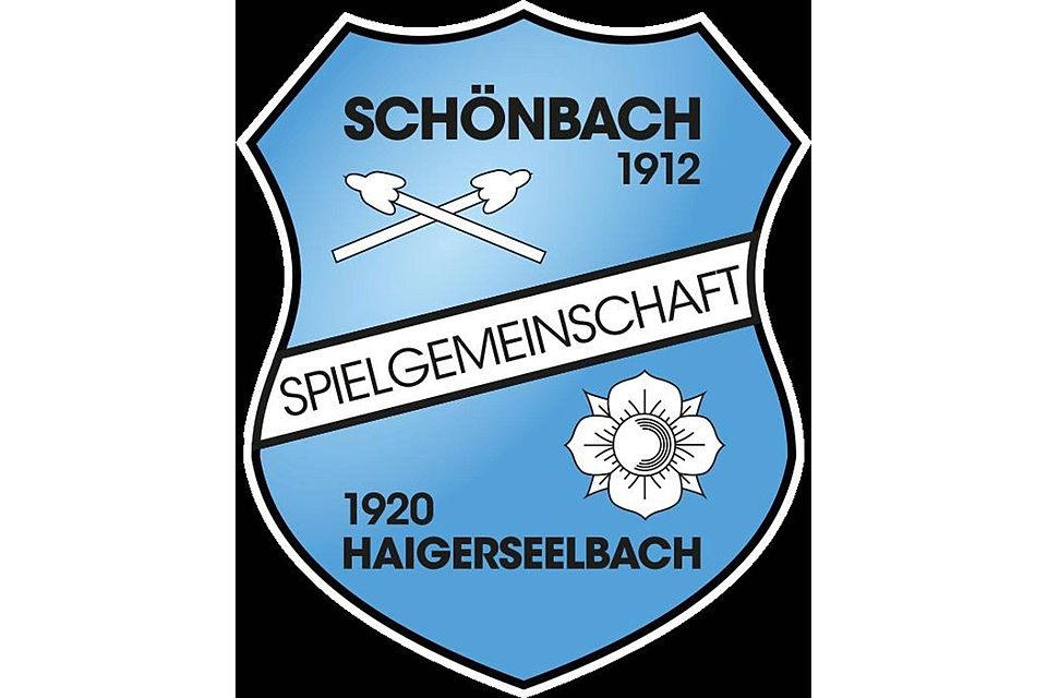 Sie repräsentieren die neue Spielgemeinschaft aus SSV Haigerseelbach und TSSV Schönbach, v. l.  TSSV-Trainer Dirk Martin und Co-Trainer Michael Schwarz, Jens Mühl (SSV), Sascha Preußner-Pfaff (TSSV) und Marc Zimmermann (SSV). 	Foto: Lena Brandenburger