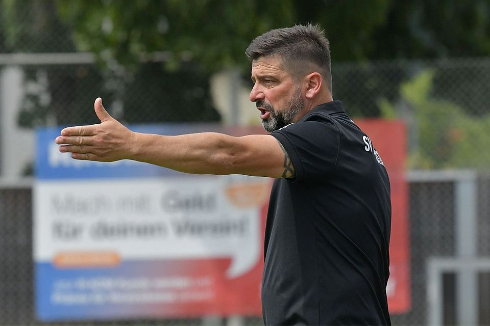 Thomas Semmelmann führte den SV Donaustauf einst in die Landesliga. Mittlerweile ist er an die Seitenlinie des ehemaligen Bayernligisten zurückgekehrt.