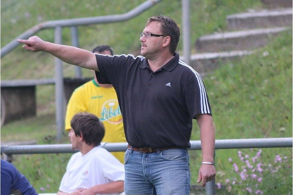 Rabensteins Coach Thomas Karl hofft gegen den TSV Klingenbrunn auf den nächsten Dreier  Foto: Werner Grübl