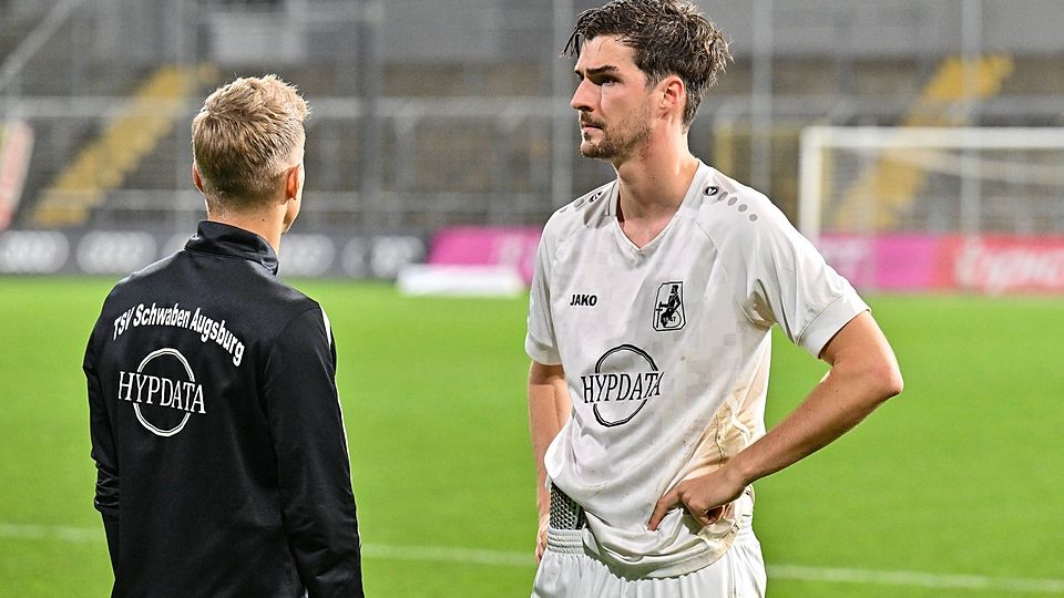 Der Schock sitzt tief: Den Nackenschlag müssen Coach Matthias Ostrzolek (li.), Benedikt Krug und der ganze Verein erst einmal verdauen.