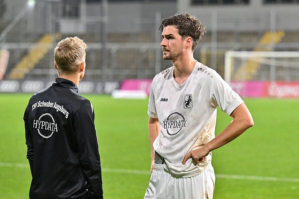 Der Schock sitzt tief: Den Nackenschlag müssen Coach Matthias Ostrzolek (li.), Benedikt Krug und der ganze Verein erst einmal verdauen.