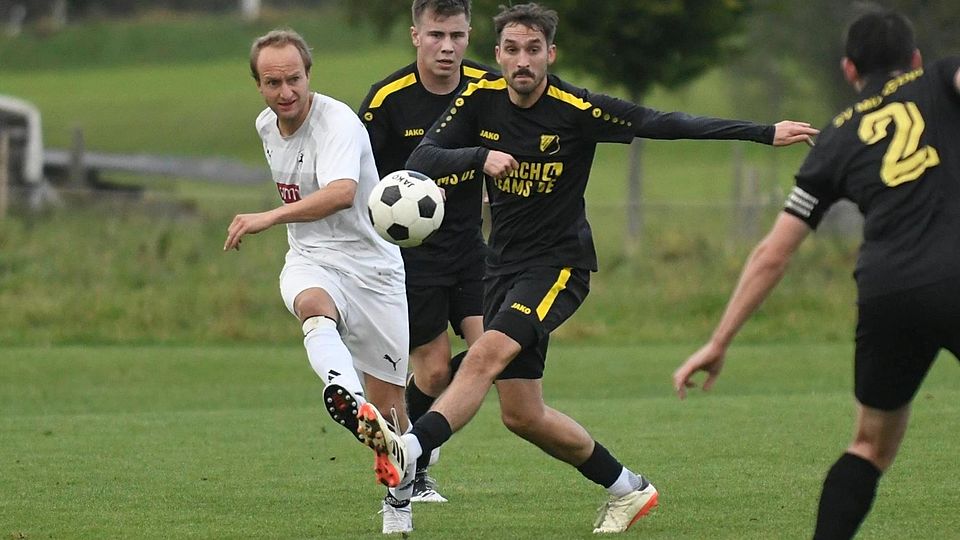 11.10.2025, SV Münsing - Lenggries, STEFAN MANNWEILER, JAKOB GERG,  Foto: Hans Lippert