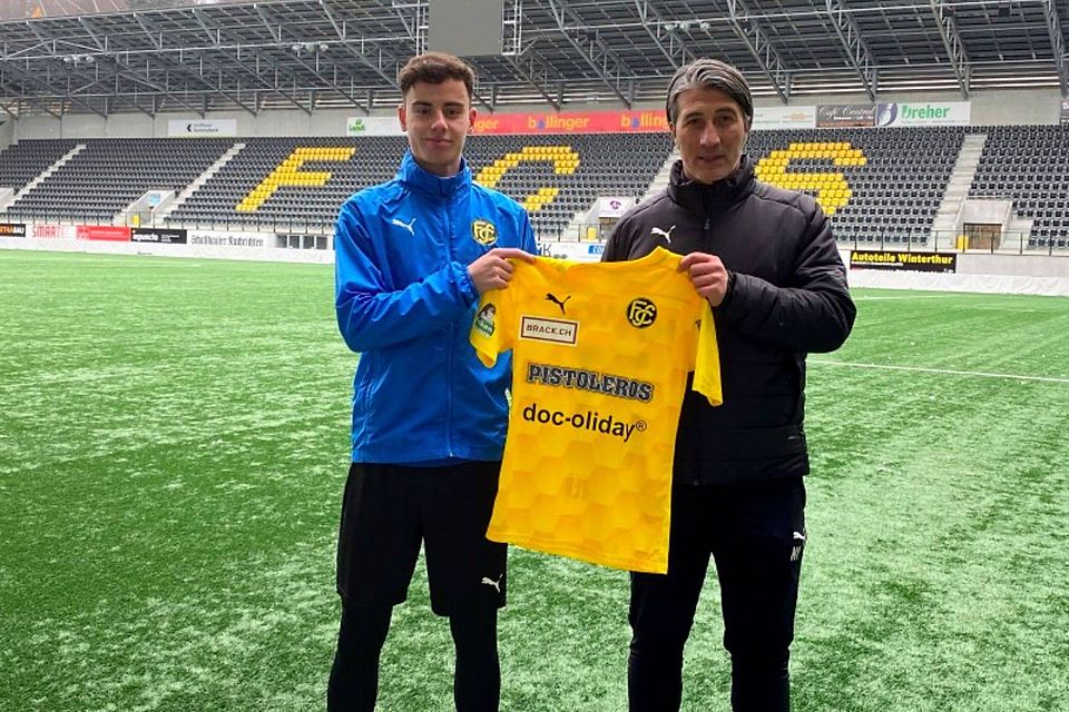 Gian Wick mit dem Schaffhauser Trainer Murat Yakin.