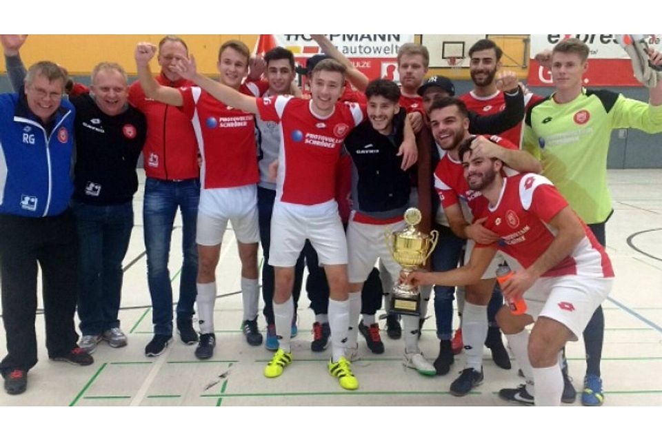 Die zweite Mannschaft der Sportfreunde Siegen hat die 21. Auflage des Steiner-Cup gewonnen. Foto: juka
