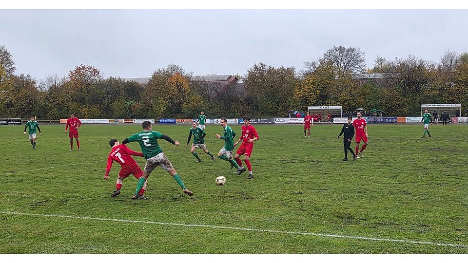 Viel Kampf auf schwierigem Boden: Erdweg feiert nächsten Auswärtsdreier