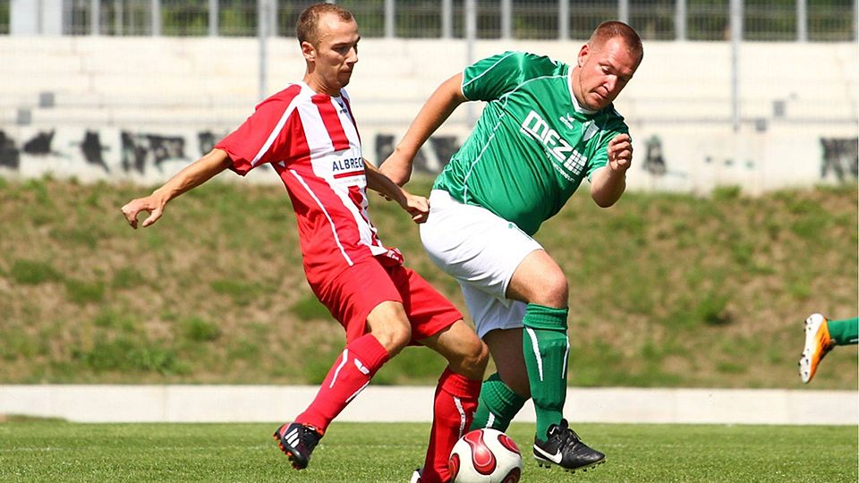 Jens Naumann (grün/FC Halle-Neustadt) steht am 21. Spieltag bereits das fünfte Mal in der Auswahl. F: Rinke
