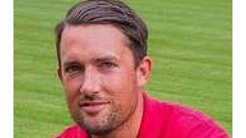 Eilt mit seinem Team von Sieg zu Sieg: Aßling II-Spielertrainer Aleksandar Dimitrijevic TSV Aßling