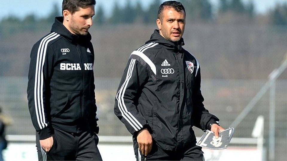 Ersin Demir (re., hier neben Stefan Leitl) übernimmt den Posten des Cheftrainers beim FC Ingolstadt 04 II. F: Geisler