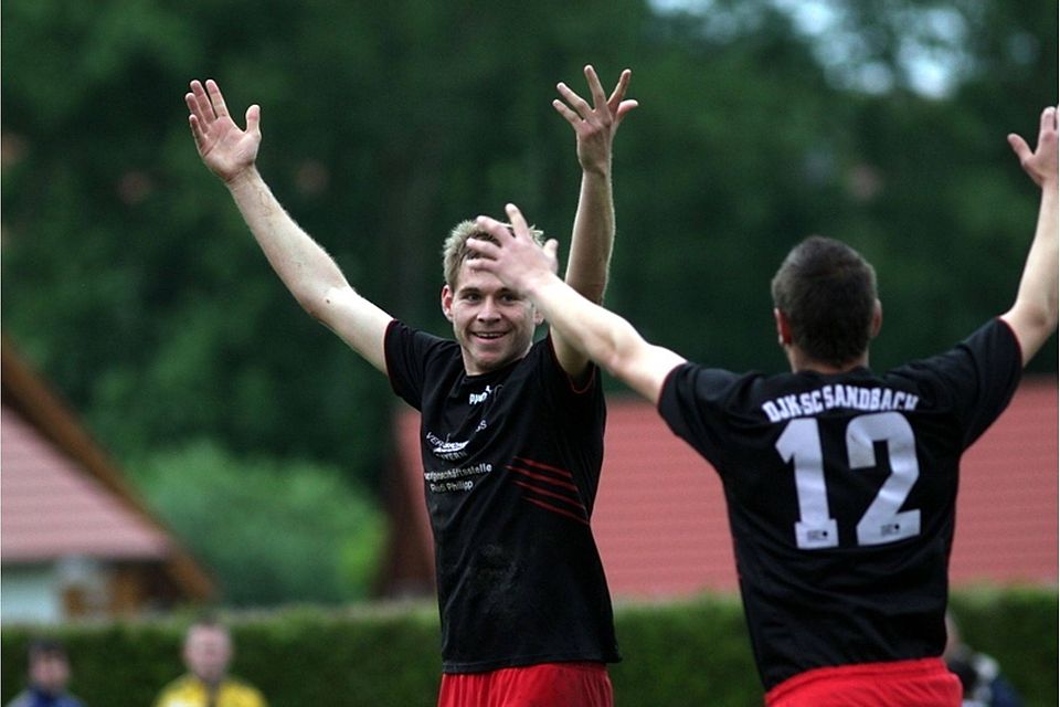 Jubel bei der DJK SC Sandbach über den 5:3 Sieg im Entscheidungsspiel Foto:Wagner