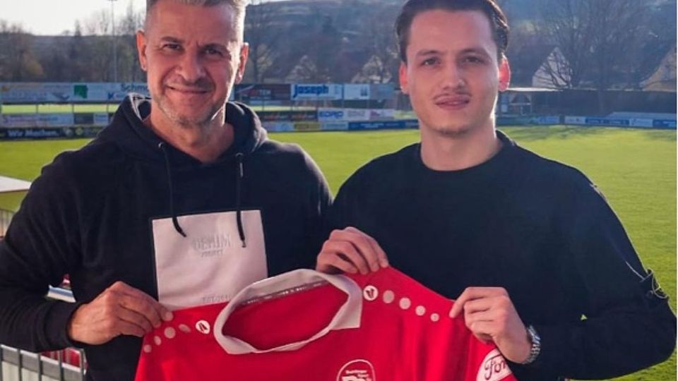 Der Cheftrainer und künftige Sportliche Leiter des Bahlinger SC, Marco Schneider, sowie Neuzugang Christian Cernenchi (rechts.)