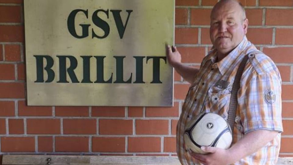 Frank Capelle, Vorsitzender des GSV Brillit, hofft darauf, dass sich bis zum 21. Juni noch neue Fußballerinnen und Fußballer beim Verein melden.