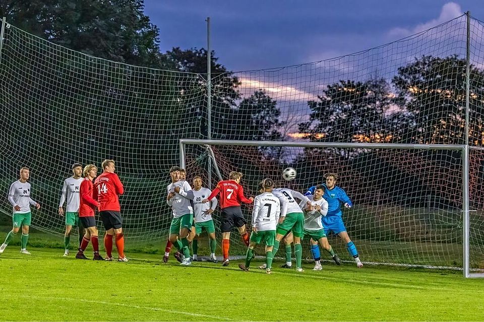 Trotz Personalmangels setzte sich der TSV Otterfing im Halbfinale um den Toto-Pokal durch den Bezirksligisten Penzberg durch.