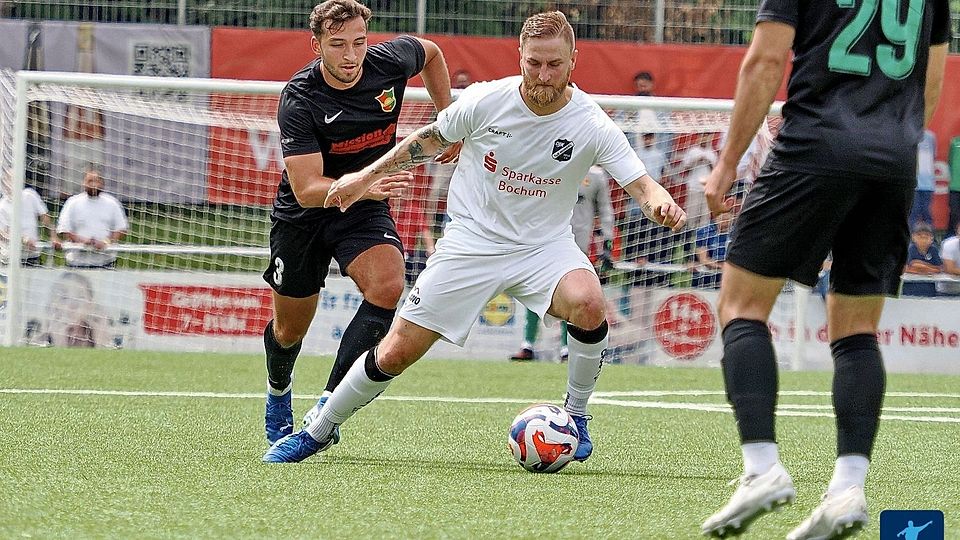 Patrick Rudolph (m.) verlässt die DJK TuS Hordel nach über 200 Spielen.