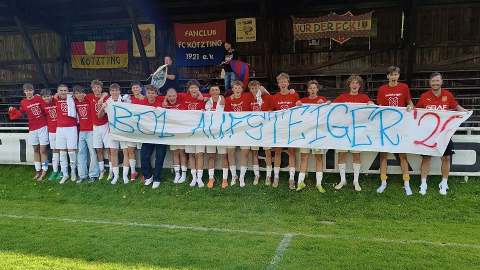 Die U19 des 1. FC Bad Kötzting hat eine starke Saison mit dem Aufstieg in die Bezirksoberliga gekrönt.