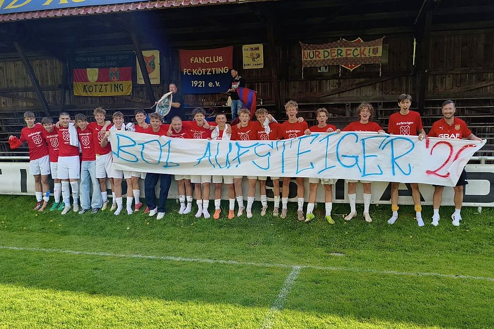 Die U19 des 1. FC Bad Kötzting hat eine starke Saison mit dem Aufstieg in die Bezirksoberliga gekrönt.