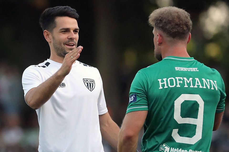 Hatten bislang viel Grund zum Jubeln: Der Saisonstart ist Schweinfurts Coach Victor Kleinhenz (li., hier mit Patrick Hofmann) geglückt. 