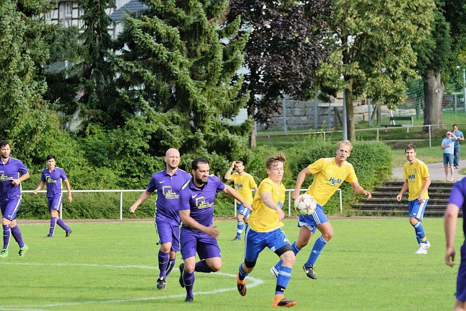 Auch im Pokalspiel kann sich der TSV Eutendorf gegen den TSV Michelbach/Bilz mit 2:1 durchsetzen – dank einer Leistungssteigerung in der zweiten Hälfte. Foto: Hans Buchhofer