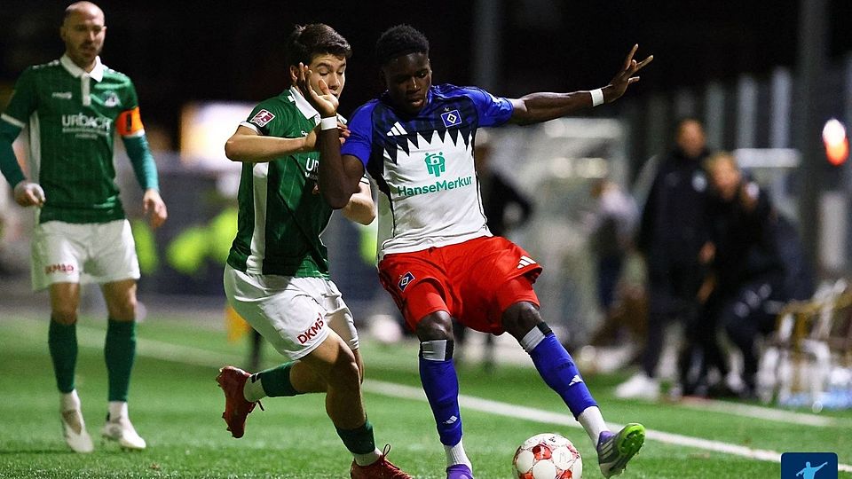 Raif Adam (r.) ist kaum zu stoppen. 