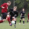 Die FT Jahn Landsberg (in rot) wird aller Wahrscheinlichkeit das Rückspiel gegen den TSV Gernlinden bestreiten.  Foto: Julian Leitenstorfer