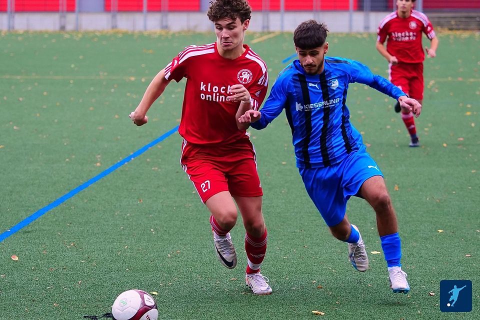 Der SV Heide Paderborn, hier mit Lino Finn Friedrich (links) feierte den Aufsteig in die Westfalenliga.