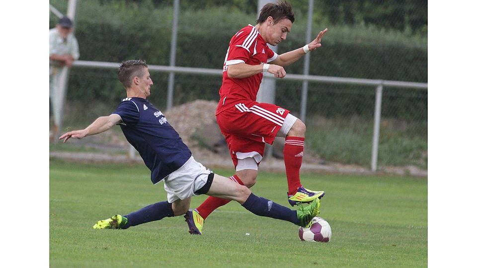 Fehlt der SG Wiesbachtal im Saisonendspurt: Offensivallrounder Christian Hessinger (links) muss wegen einer langwierigen Handverletzung passen.	Archivfoto: pa/Axel Schmitz