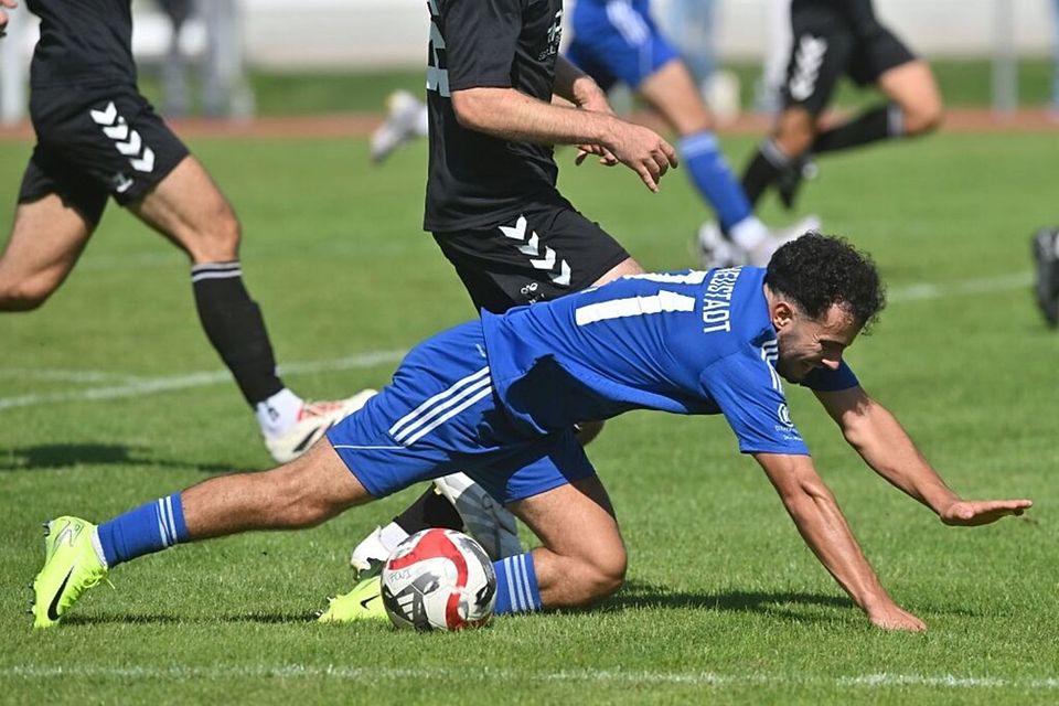 Petar Orosaj und der FC Neustadt stauchelten auch gegen die SG Konstanz-Wollmatingen.