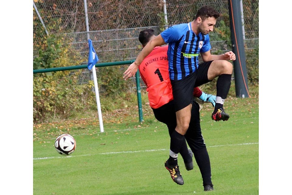Goalgetter verzweifelt gesucht: Angreifer Ahmet Karahasan ist gemeinsam mit vier seiner Mitspieler drittbester Gräfelfinger Torschütze hinter den beiden gesperrten Topstürmern – mit nur einem Treffer. Dagmar Rutt