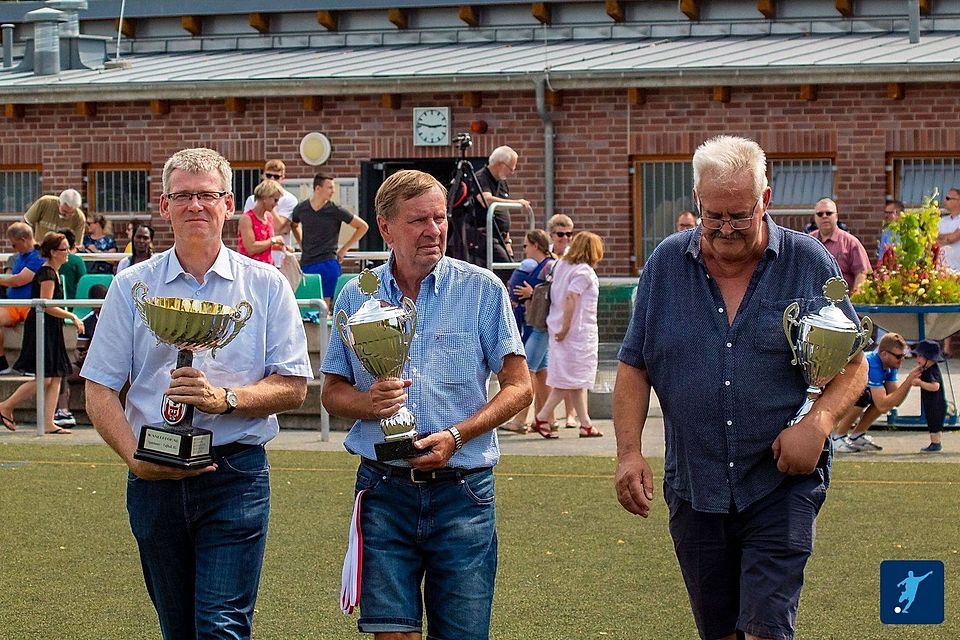 Symbolbild: Die letzte Übergabe der Pokale beim Bürgermeisterpokal in Spandau 2019. 