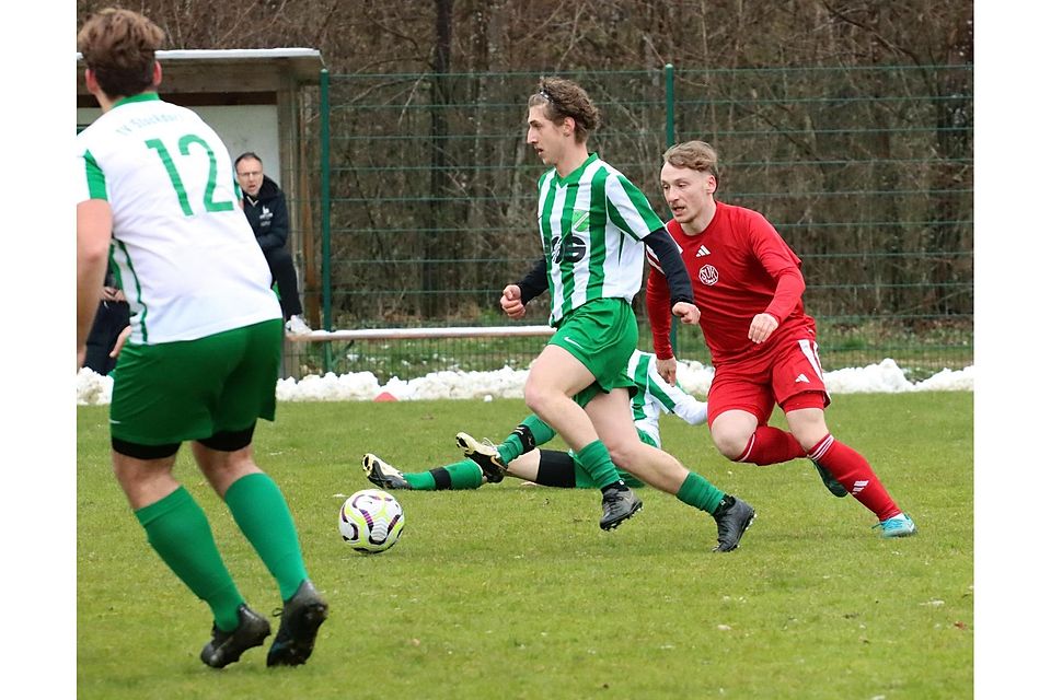 Erzielte das 1:1 für den TV Stockdorf: Maros Knapik (l.).