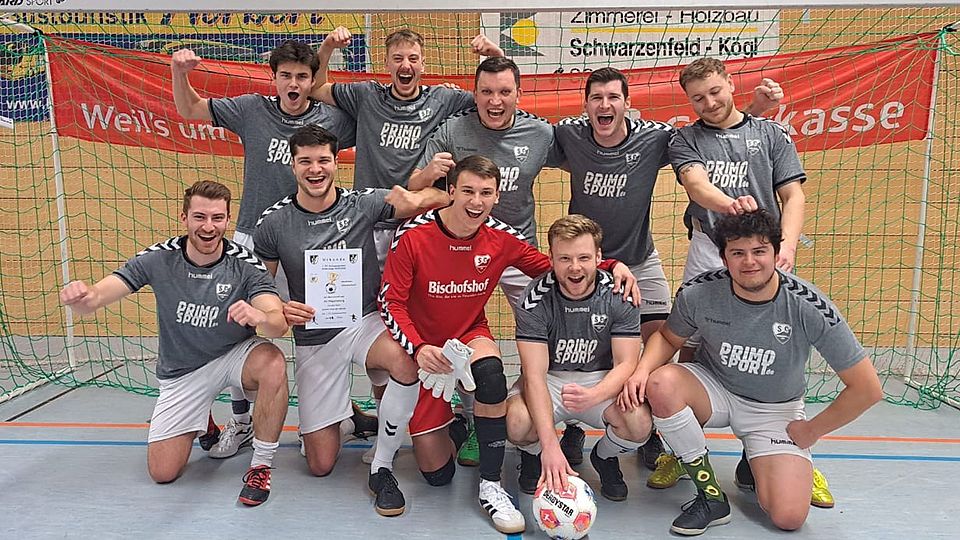 Kreisligist SC Regensburg hat das Hallenturnier in Schwarzenfeld bei seiner ersten Teilnahme prompt gewonnen.