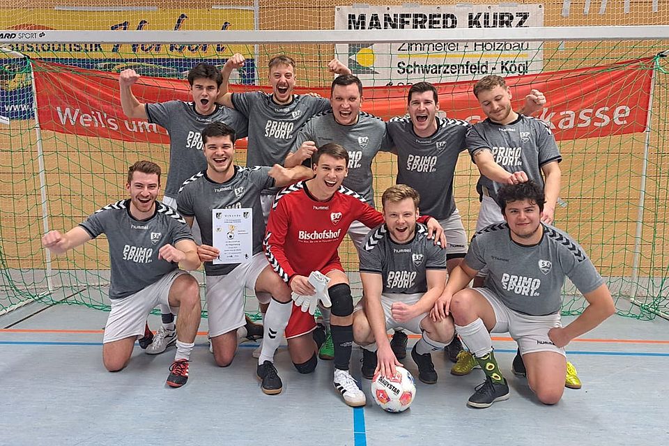 Kreisligist SC Regensburg hat das Hallenturnier in Schwarzenfeld bei seiner ersten Teilnahme prompt gewonnen.