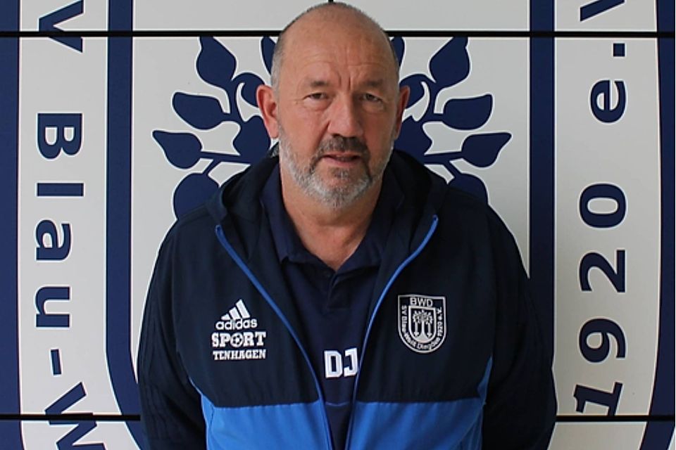 Der Trainer von Blau-Weiß Dingden: Dirk Juch.